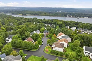 13 Oakwood Ct, Cedar Grove, NJ 07009 - Photo 46