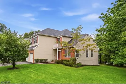 13 Oakwood Ct, Cedar Grove, NJ 07009 - Photo 2