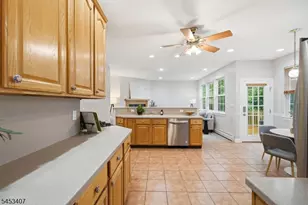 13 Oakwood Ct, Cedar Grove, NJ 07009 - Photo 10