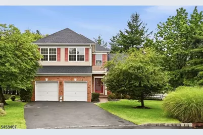 13 Oakwood Ct, Cedar Grove, NJ 07009 - Photo 1