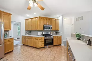 13 Oakwood Ct, Cedar Grove, NJ 07009 - Photo 16