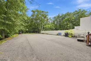 437 State Route 10, Hanover Township, NJ 07981 - Photo 18