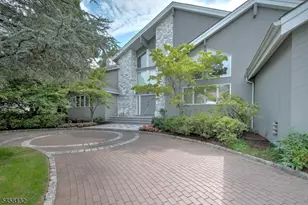 52 Edgemont Rd, West Orange Township, NJ 07052 - Photo 2