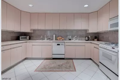 52 Edgemont Rd, West Orange Township, NJ 07052 - Photo 38