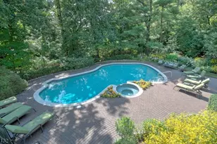 52 Edgemont Rd, West Orange Township, NJ 07052 - Photo 48
