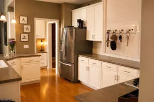 12 Brockton Ct, Raritan Township, NJ 08551 - Photo 20