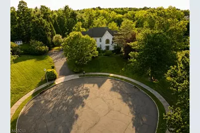 12 Brockton Ct, Raritan Township, NJ 08551 - Photo 2