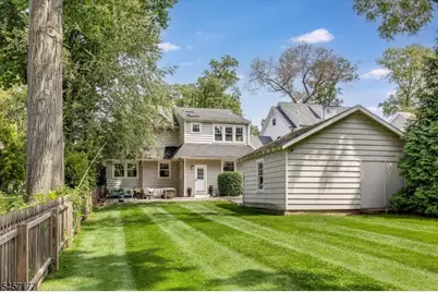8 Berkeley Rd, Maplewood, NJ 07040 - Photo 36