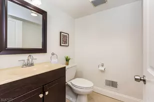 8 Berkeley Rd, Maplewood, NJ 07040 - Photo 32