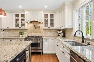 24 Welsh Rd, Tewksbury Township, NJ 08833 - Photo 12