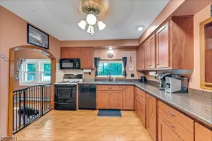 4 Birch Ln, Parsippany, NJ 07834 - Photo 14