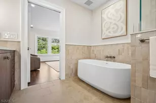 150 Gordonhurst Ave, Montclair, NJ 07043 - Photo 28