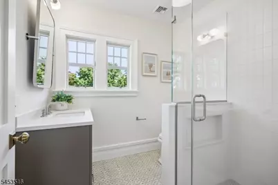 150 Gordonhurst Ave, Montclair, NJ 07043 - Photo 32