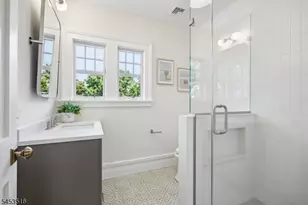 150 Gordonhurst Ave, Montclair, NJ 07043 - Photo 32