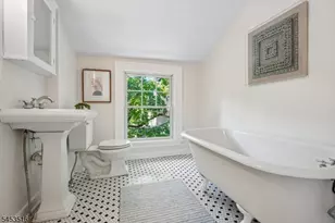 150 Gordonhurst Ave, Montclair, NJ 07043 - Photo 38
