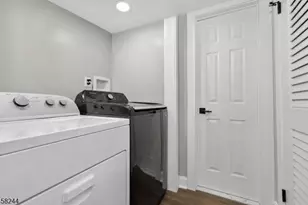 68 Sassafras Ct, North Brunswick Township, NJ 08902 - Photo 14