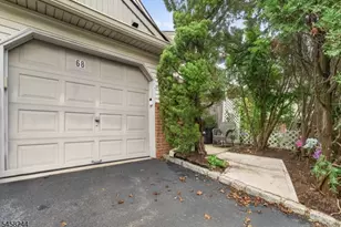 68 Sassafras Ct, North Brunswick Township, NJ 08902 - Photo 18