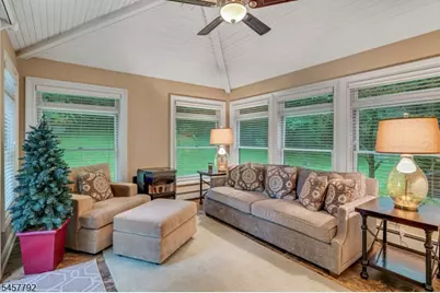 55 Cheyenne Trl, Sparta Township, NJ 07871 - Photo 18