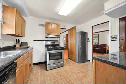 736 Lynmar Way, Union Township, NJ 07083 - Photo 10