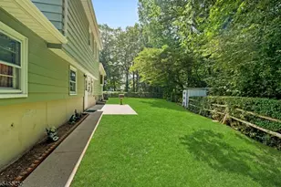 18 Ravine Ct, Clifton, NJ 07013 - Photo 20
