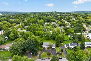162 W Hobart Gap Rd, Livingston, NJ 07039 - Photo 20