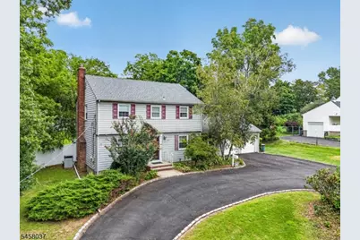 162 W Hobart Gap Rd, Livingston, NJ 07039 - Photo 1