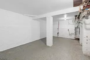 201 N Center St, Orange, NJ 07050 - Photo 20