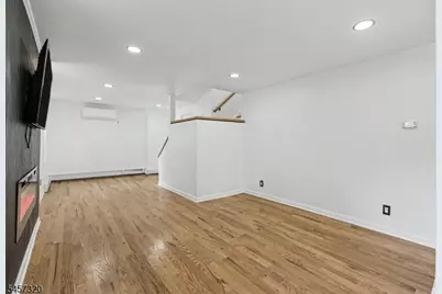 15 Cherry St, Newton, NJ 07860 - Photo 6