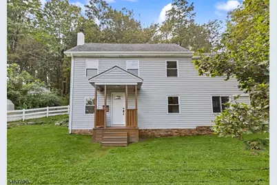 15 Cherry St, Newton, NJ 07860 - Photo 2