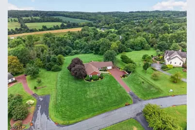 8 Meadowlark Way, East Amwell Township, NJ 08551 - Photo 4