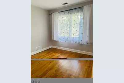 75 S Ashby Ave, Livingston, NJ 07039 - Photo 14