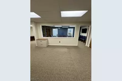 1124 Rt202B1, Raritan, NJ 08869 - Photo 10