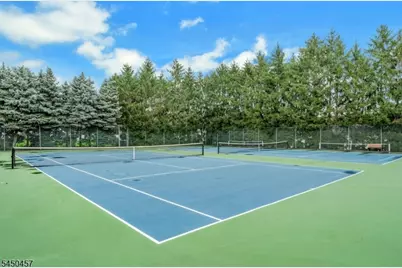 132 Stratford Dr, Nutley, NJ 07110 - Photo 32
