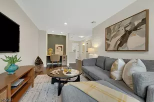 132 Stratford Dr, Nutley, NJ 07110 - Photo 18