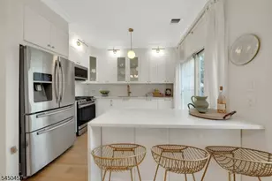 132 Stratford Dr, Nutley, NJ 07110 - Photo 10