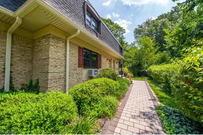 768 Springfield Ave #E7, Summit, NJ 07901 - Photo 24