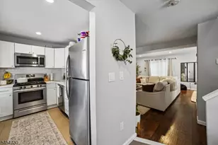 355 Tebe Pl, Union Township, NJ 07088 - Photo 8