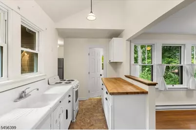 105 S Shore Rd, Byram Township, NJ 07821 - Photo 16