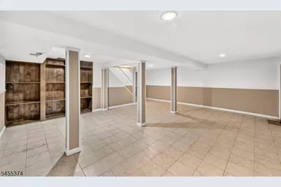 490 South Woods Rd, Hillsborough Township, NJ 08844 - Photo 32