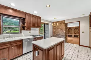 490 S Woods Rd, Hillsborough Township, NJ 08844 - Photo 14