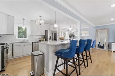 105 Osceola Ave, Middlesex, NJ 08846 - Photo 8