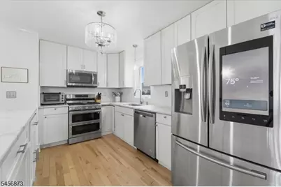 105 Osceola Ave, Middlesex, NJ 08846 - Photo 12