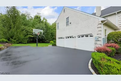 8 Downingtown Ct, Warren Township, NJ 07059 - Photo 36