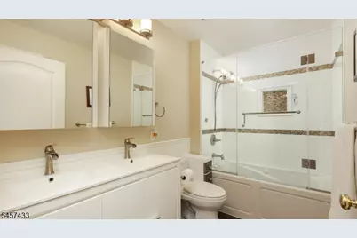 8 Downingtown Ct, Warren Township, NJ 07059 - Photo 22