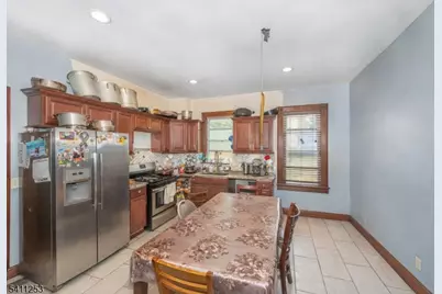 247 Hope Ave, Passaic, NJ 07055 - Photo 10