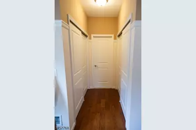 501 Lopez Ln, Morris Plains, NJ 07950 - Photo 8