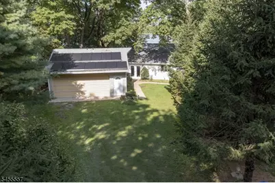 28 Laketop Dr, Hampton Township, NJ 07860 - Photo 22