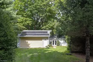 28 Laketop Dr, Hampton Township, NJ 07860 - Photo 28