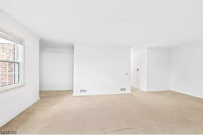 68-86 New Engave #32, Summit, NJ 07901 - Photo 4