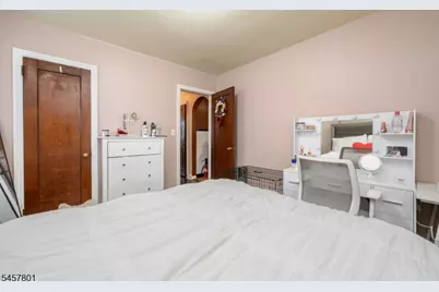 25 Broad Ter, Bloomfield, NJ 07003 - Photo 12